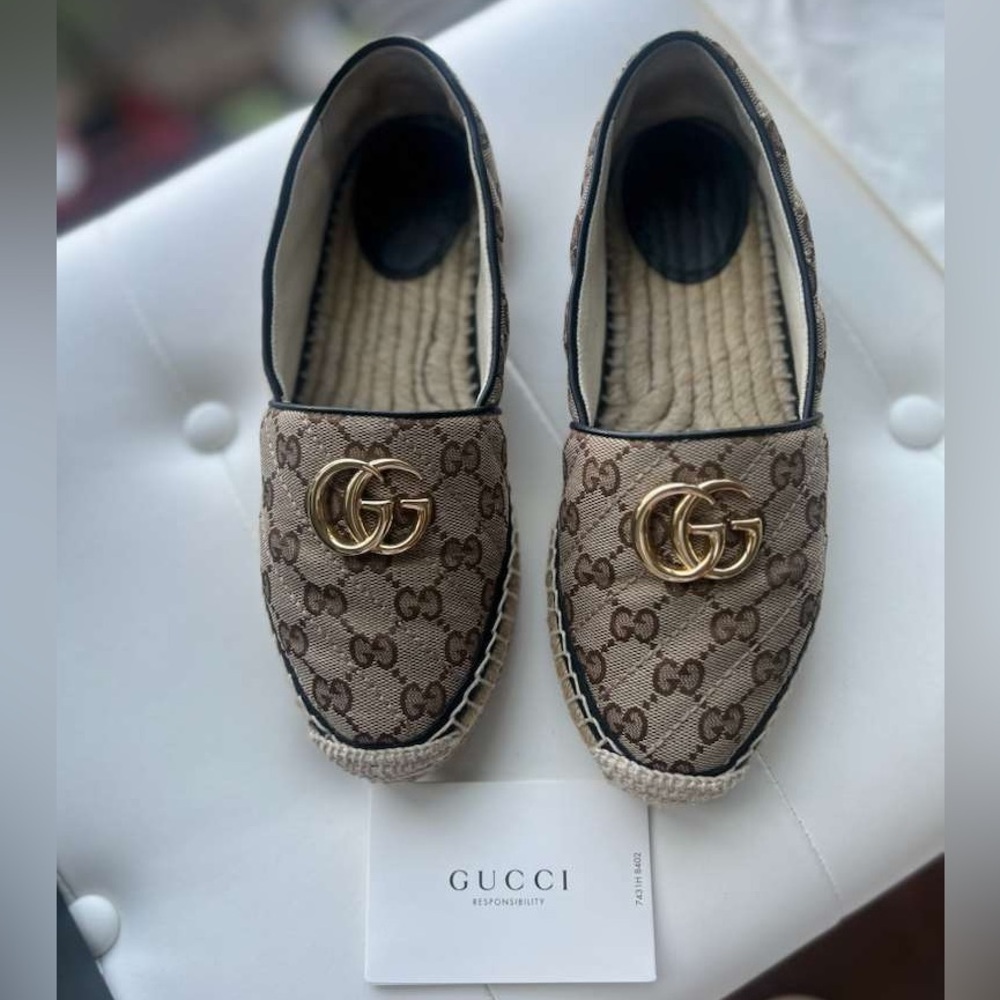Gucci Pilar GG Supreme Canvas Espadrilles Beige/Ebony Marmont Gold Logo EU 37